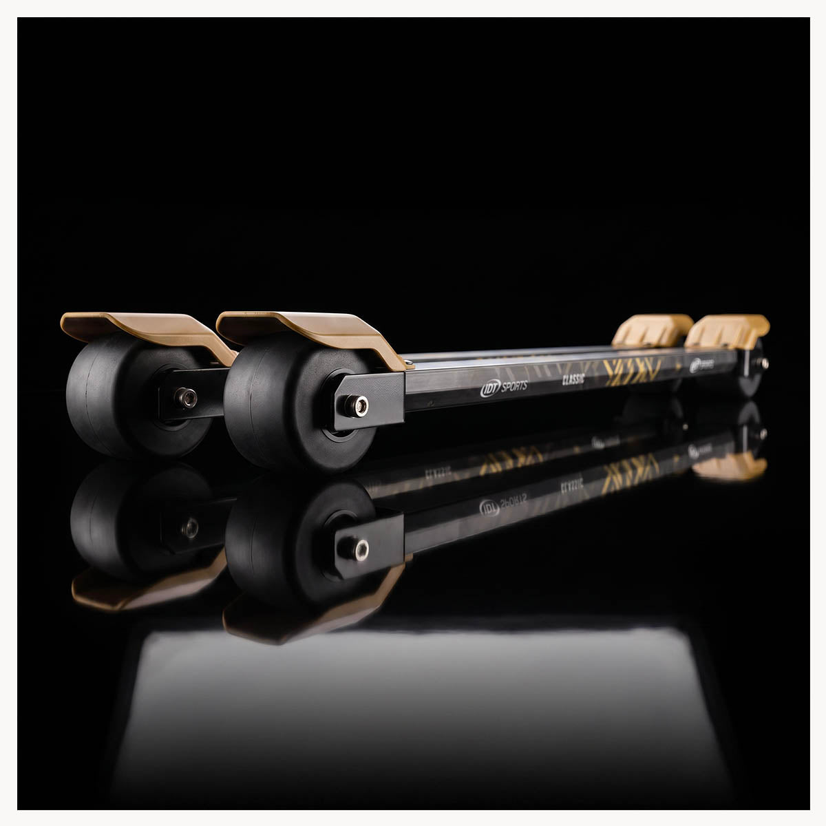 IDT sports roller skis for cross country skiing at the 4kaad web store for international shipment
