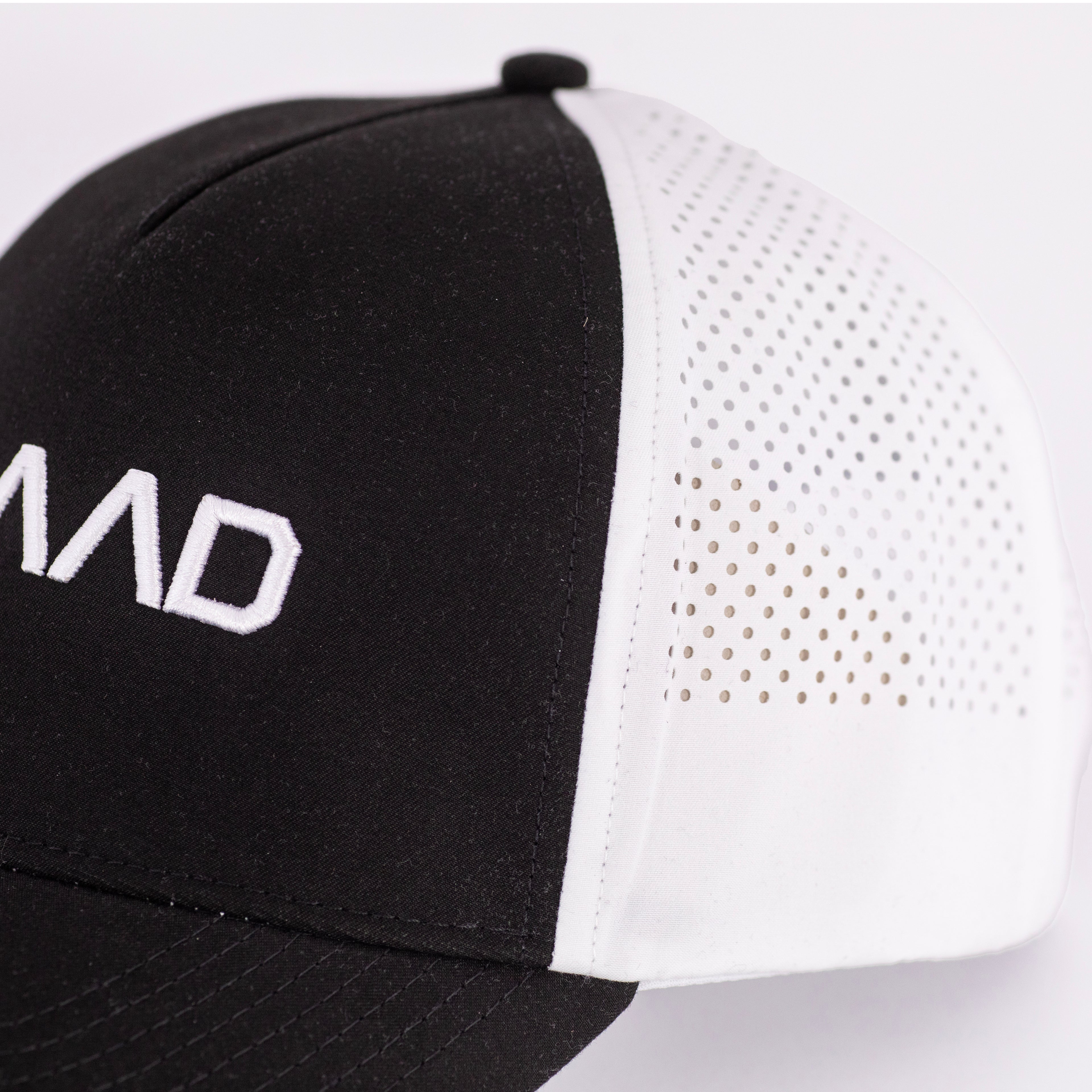 Tri Mesh Cap, black white